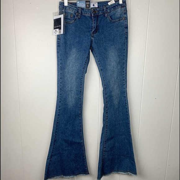 AC For AG SKIN 5 FLARE LEG RAW HEM Jeans NWT 27 - Picture 4 of 15